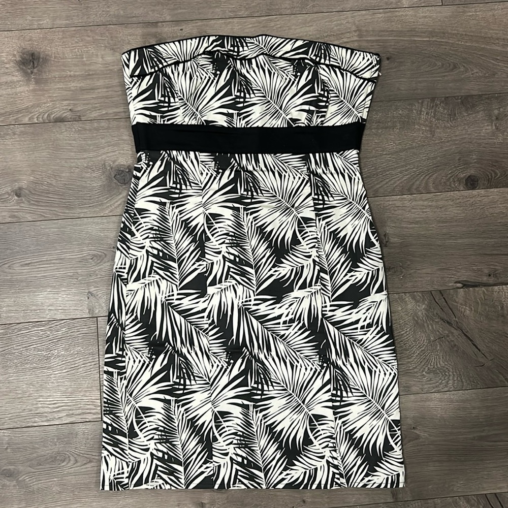 Palm Leaf Fitted Strapless Dress